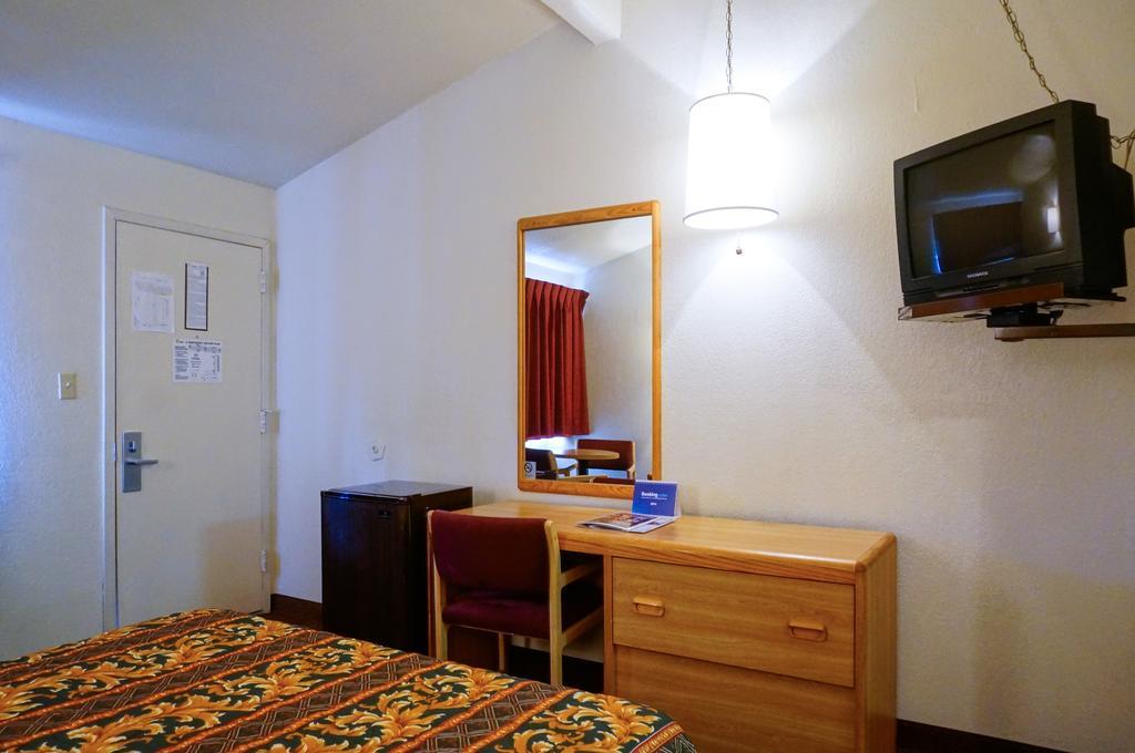 Ez 8 Motel San Jose II Exterior photo